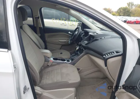 2016 Ford Escape Se from USA, damaged, VIN 1FMCU9G9XGUC68532